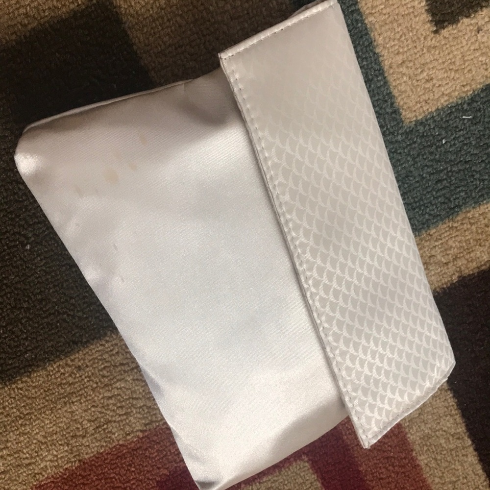 BVLGARI travel amenity kit